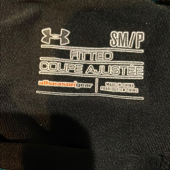 Under Armour Women's Black and Blue Swim Capris - Picture 2 of 3